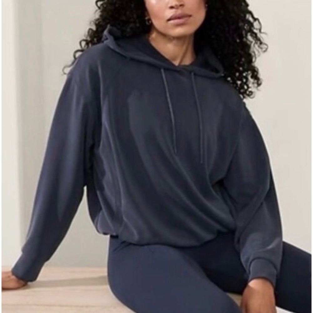 Athleta Seasoft Bubble Hem HoodCoaster Luxe Hoodie - Charcoal Gray‎ - Medium